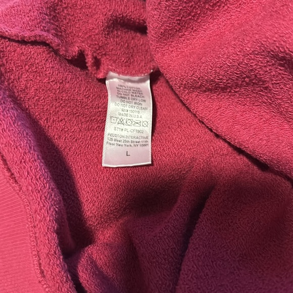 Peloton Sweatshirt Everyday Oversized Crewneck Pink Floral Logo Bike NEW - Picture 6 of 7